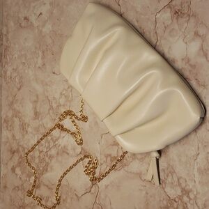 Charming Taylor off white vegan chain crossbody convertible clutch bag